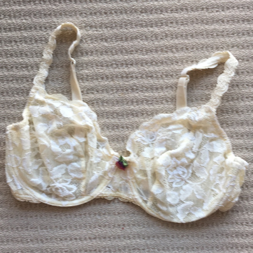 Felina Ivory Lace Underwire Bra 36D